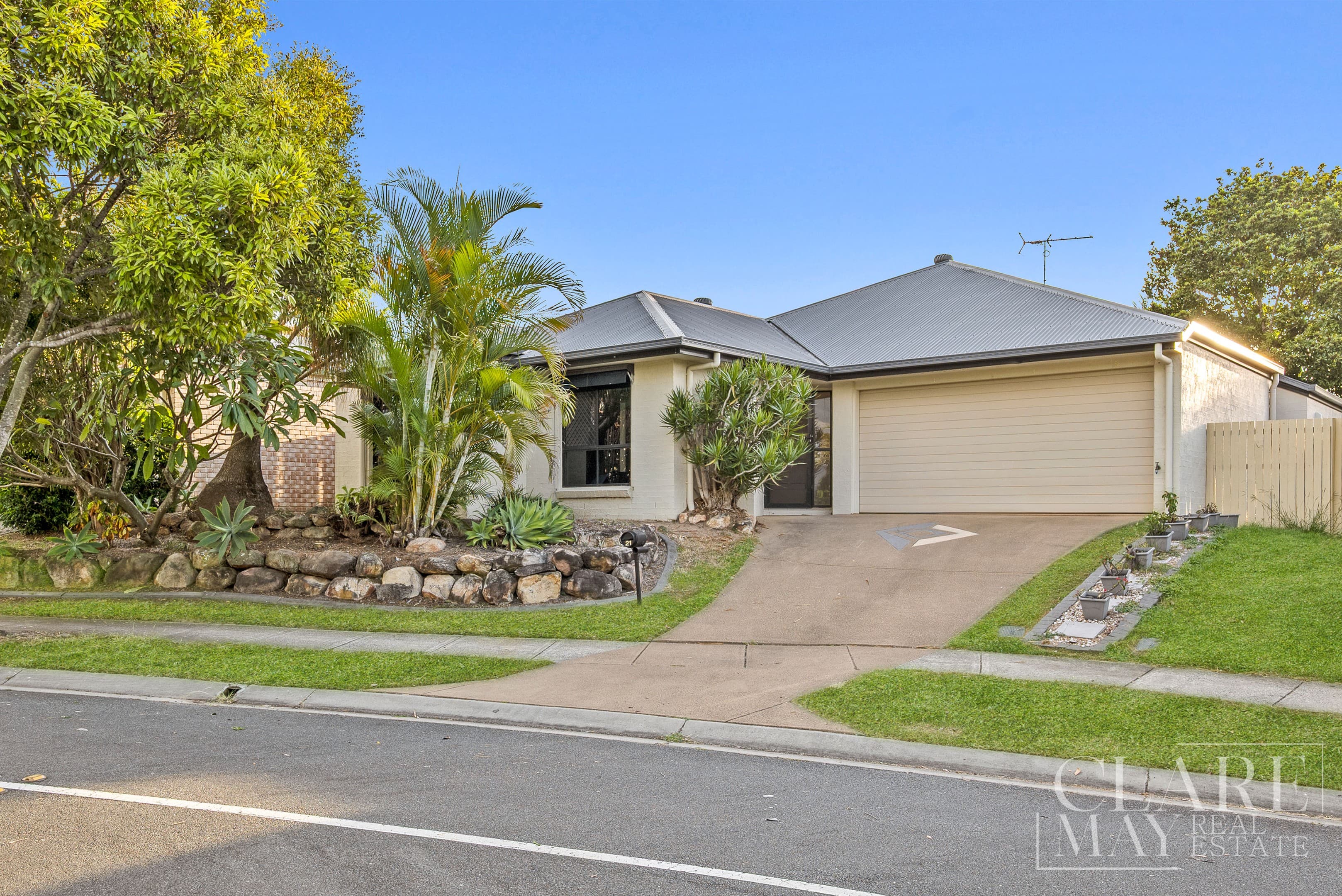 21 Jupiter Street, Springfield Lakes - Image 1