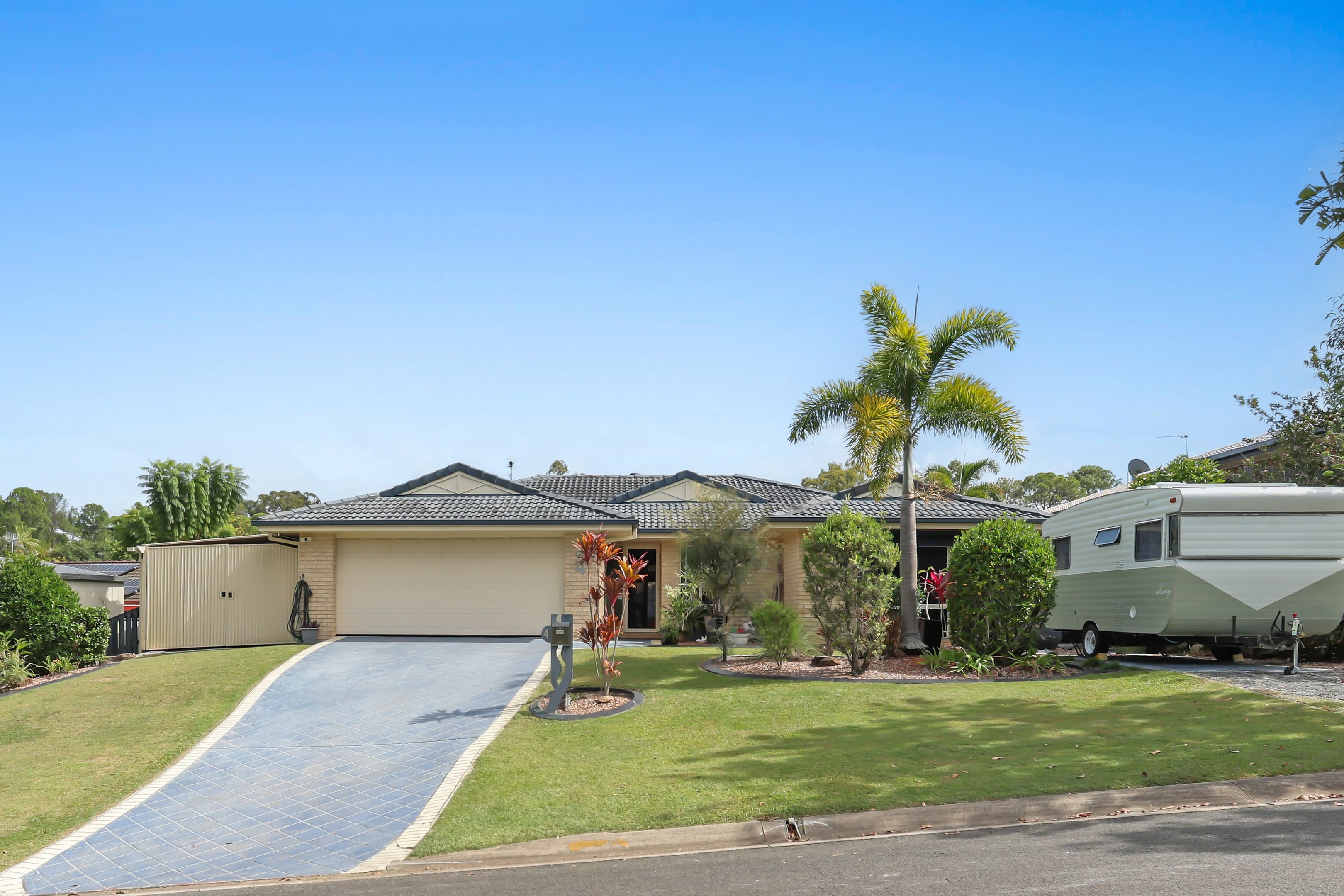 4 Kingman Court, Pacific Pines, Pacific Pines — photo 1 of 5