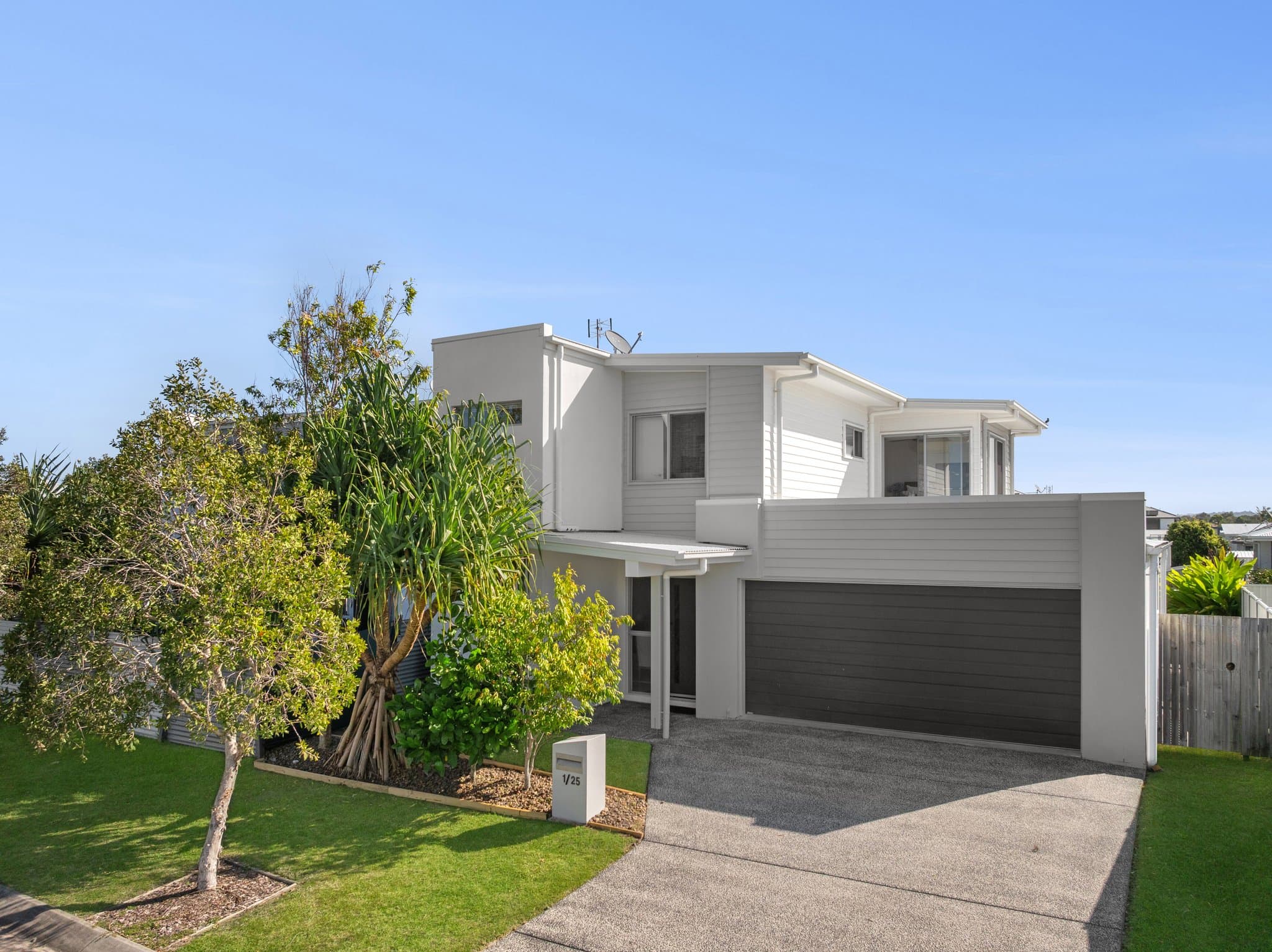 1/25 Kite Street, Mountain Creek — photo 1 of 5