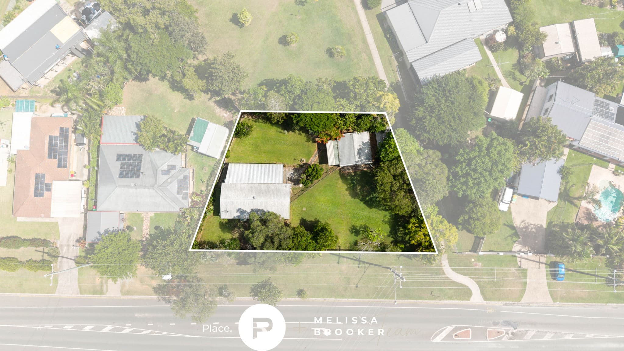 31 Bellmere Road, Bellmere — photo 1 of 5