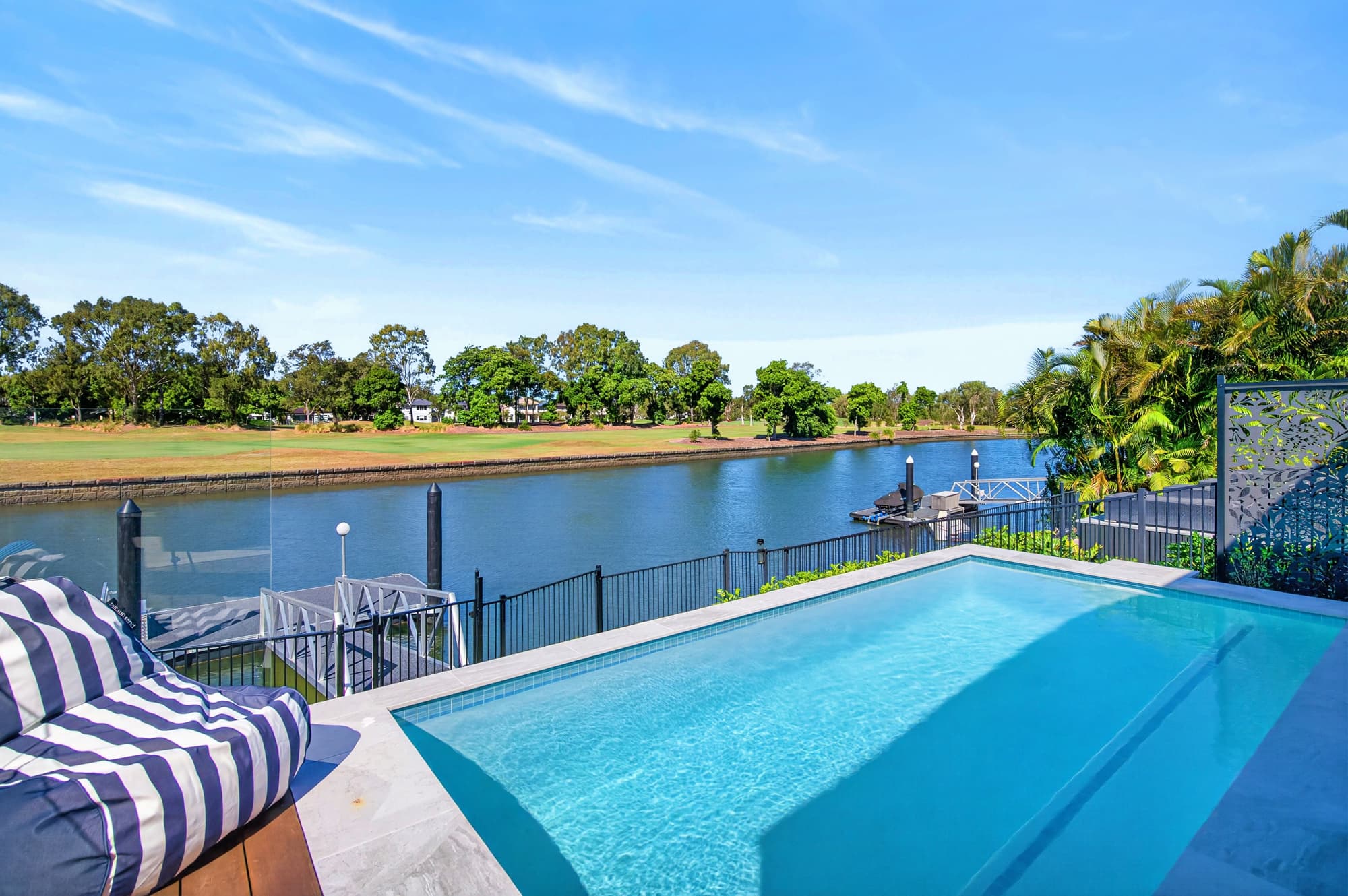 7646 Fairway Boulevard, Hope Island — photo 1 of 5