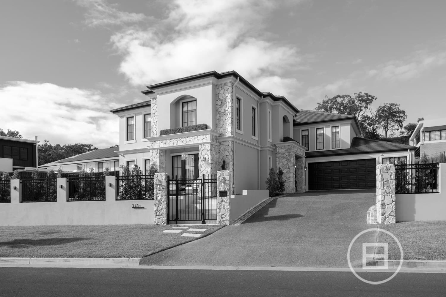 121 Cowell Drive, Burleigh Heads — photo 1 of 5