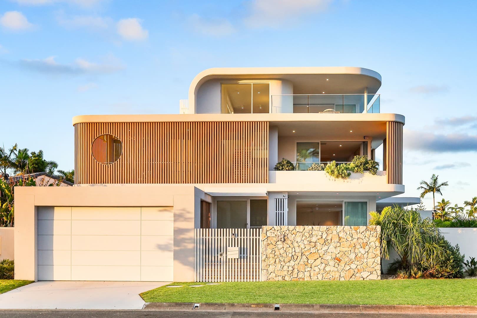 38 Cayman Drive, Clear Island Waters - Image 1