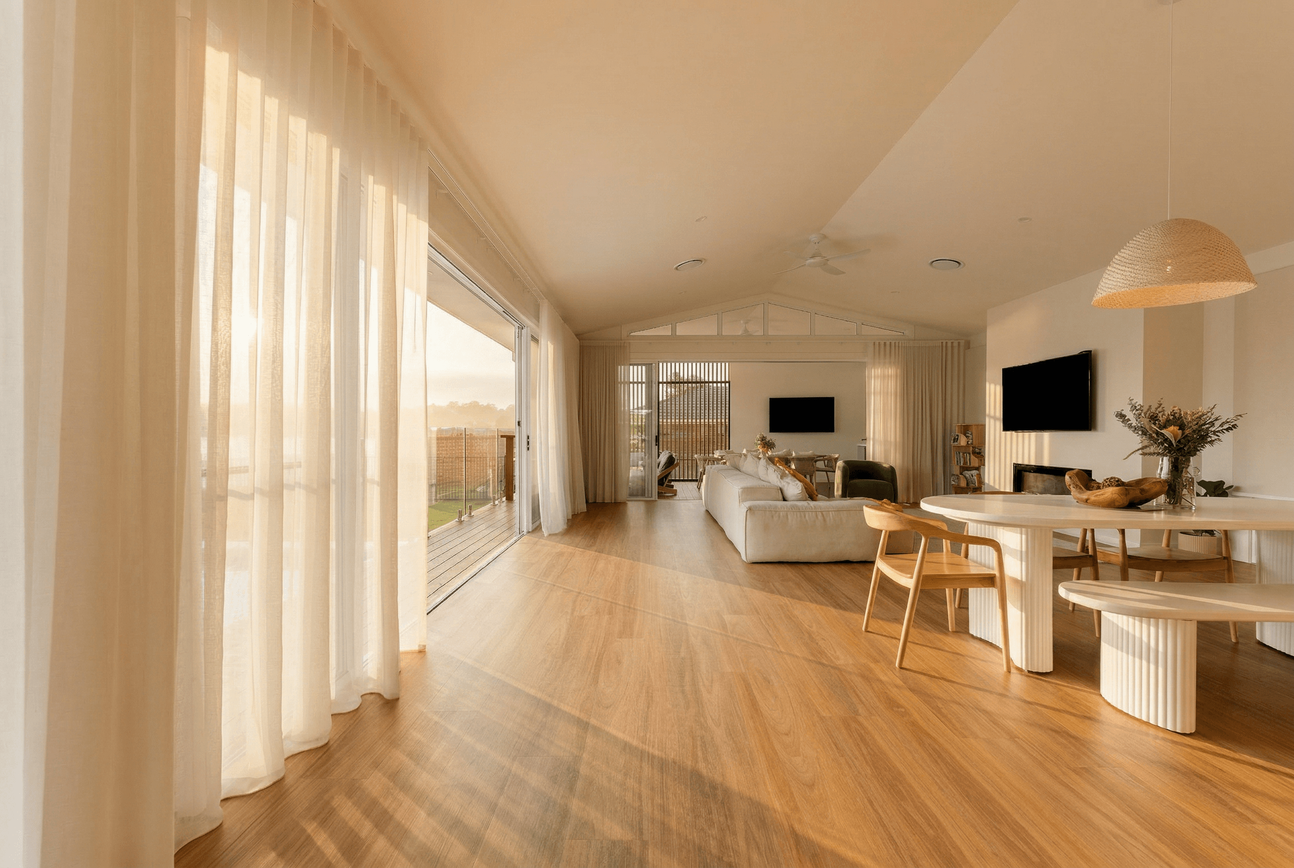 207 Nineteenth Avenue, Elanora - Image 1