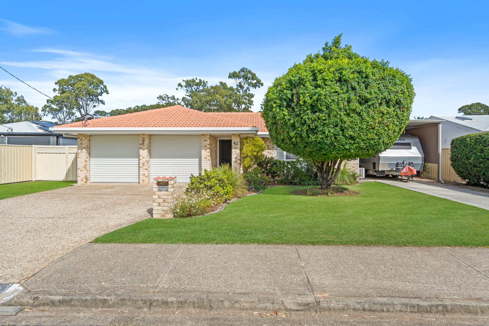 42 Agnes Street, Birkdale - Image 1