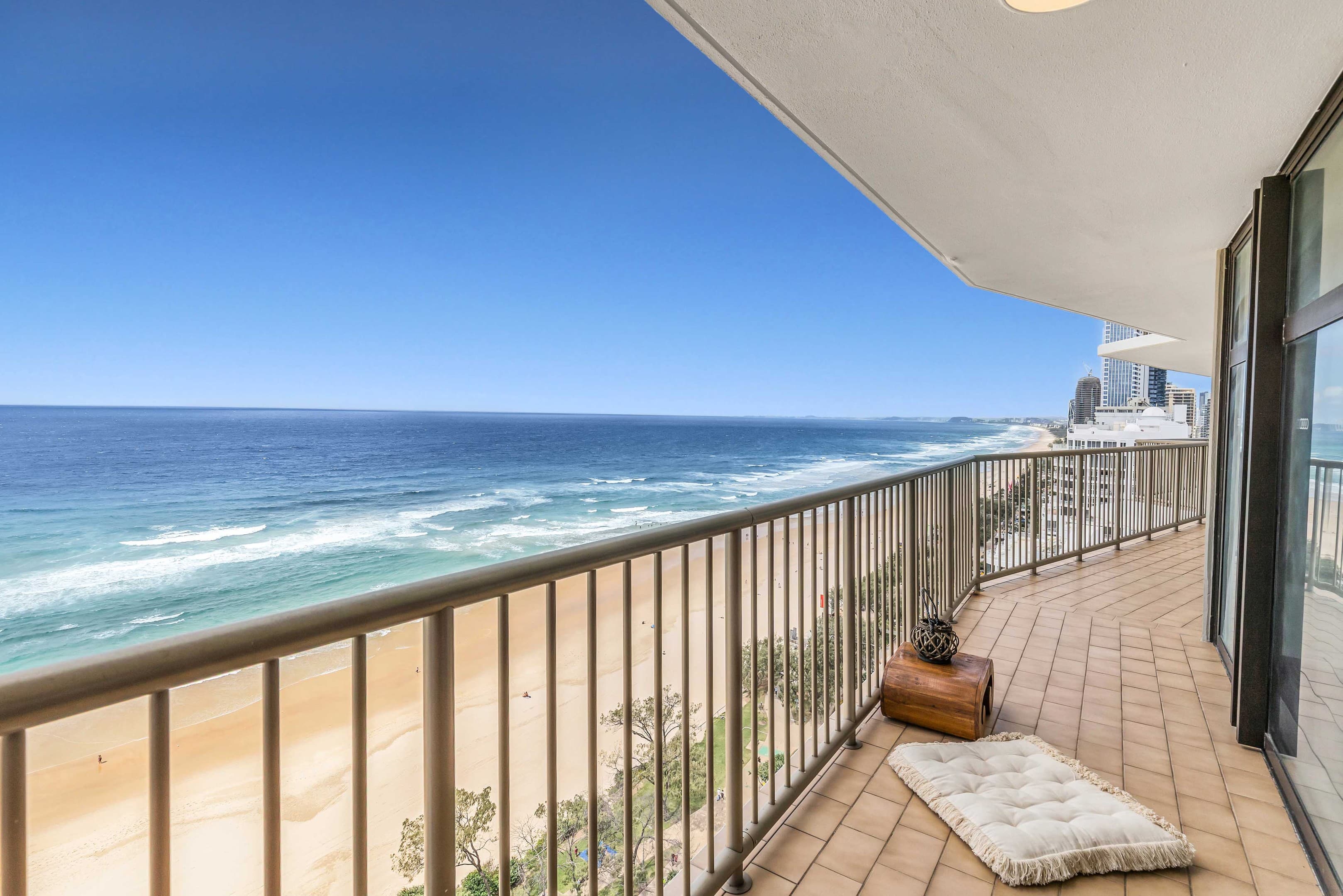 23B/80 The Esplanade, Surfers Paradise — photo 1 of 5