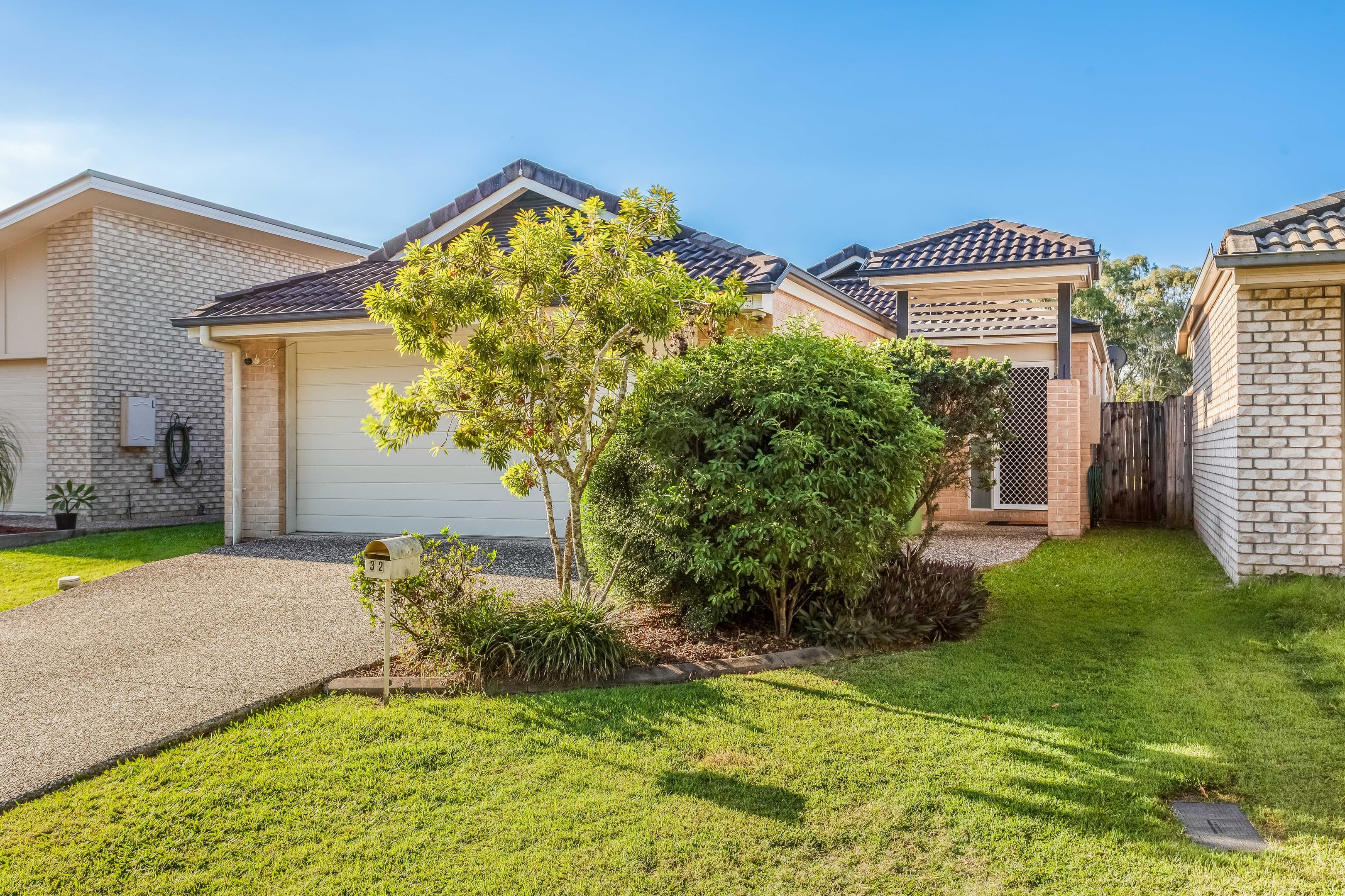 32 Waterlilly Court, Rothwell - Image 1