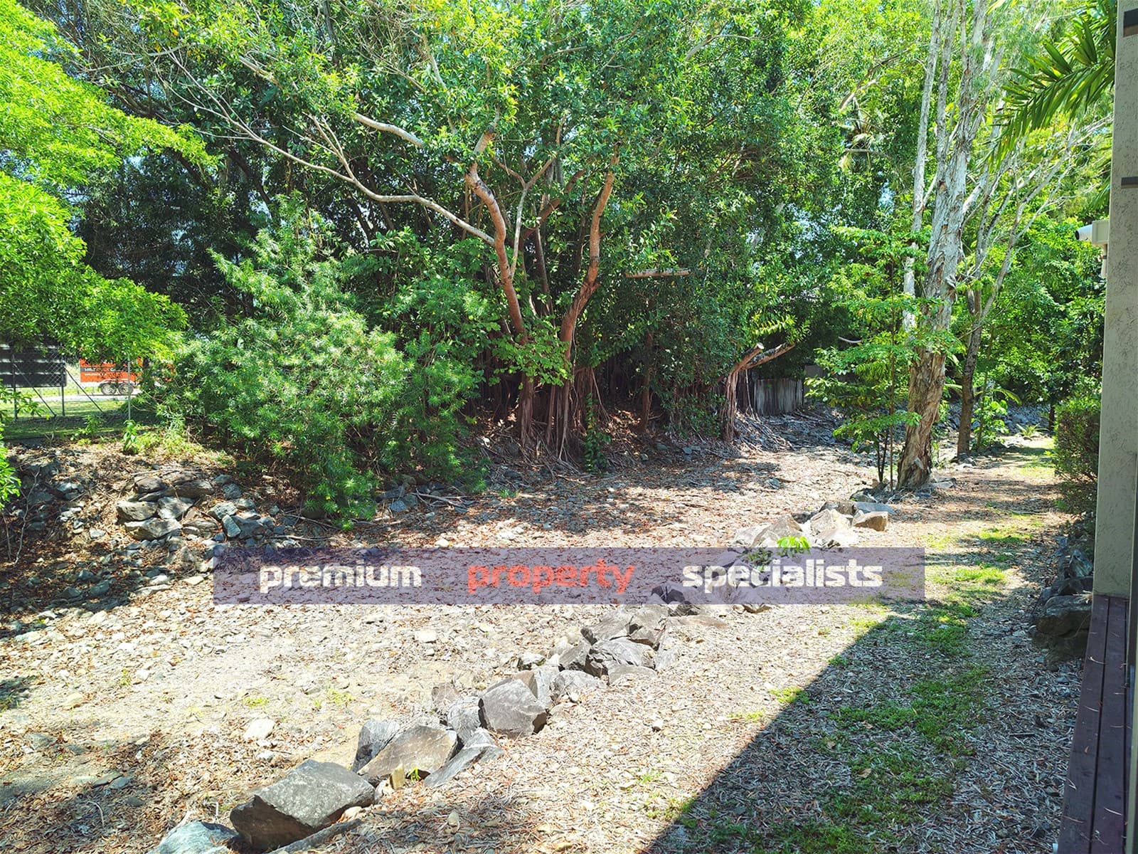 Block 9  901 Clifton Road, Clifton Beach — photo 1 of 5