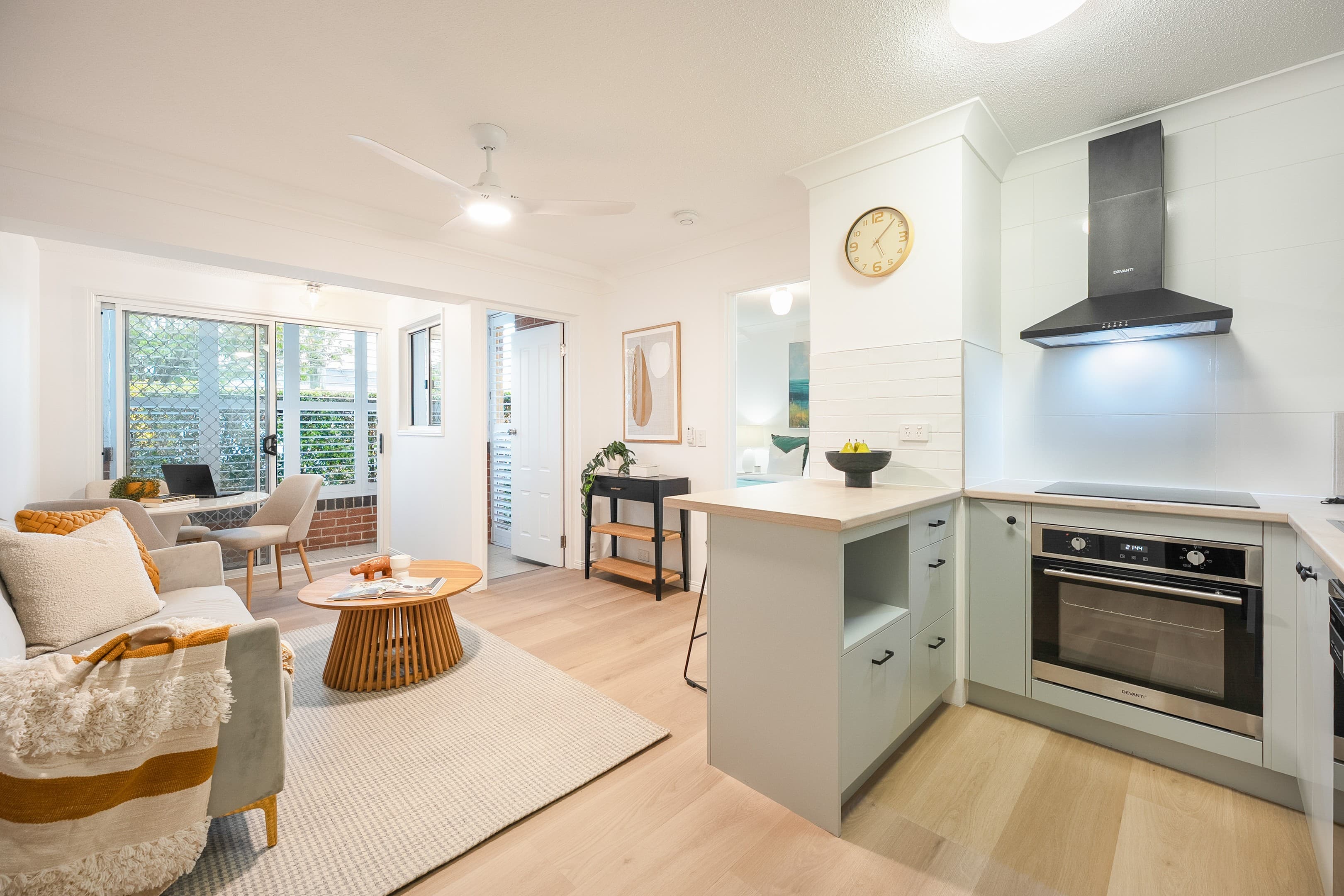 2/151 Beatrice Terrace, Ascot - Image 1