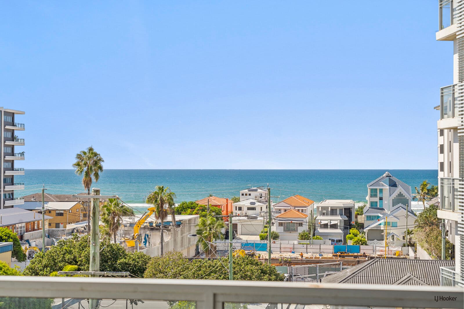 1404/10 Fifth Avenue, Palm Beach - Image 1