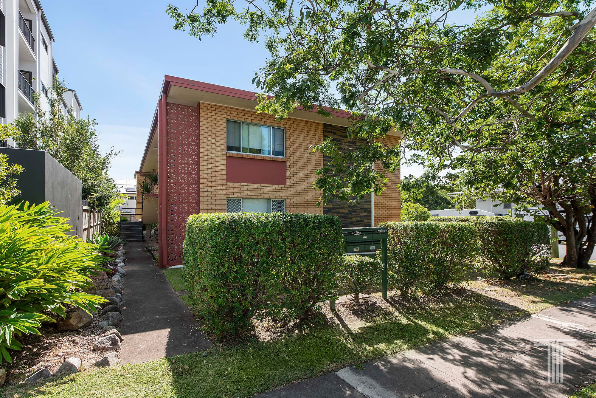 3/96 Victoria Terrace, Greenslopes - Image 1