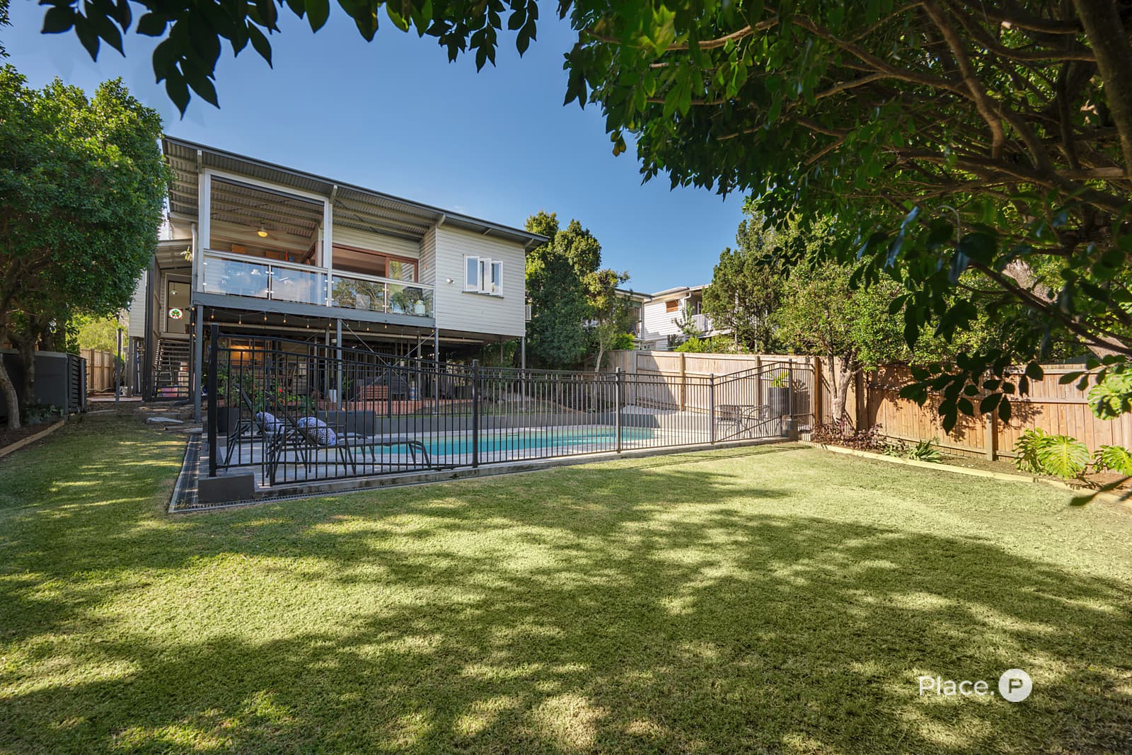 21 Fryar Street, Camp Hill — photo 1 of 5