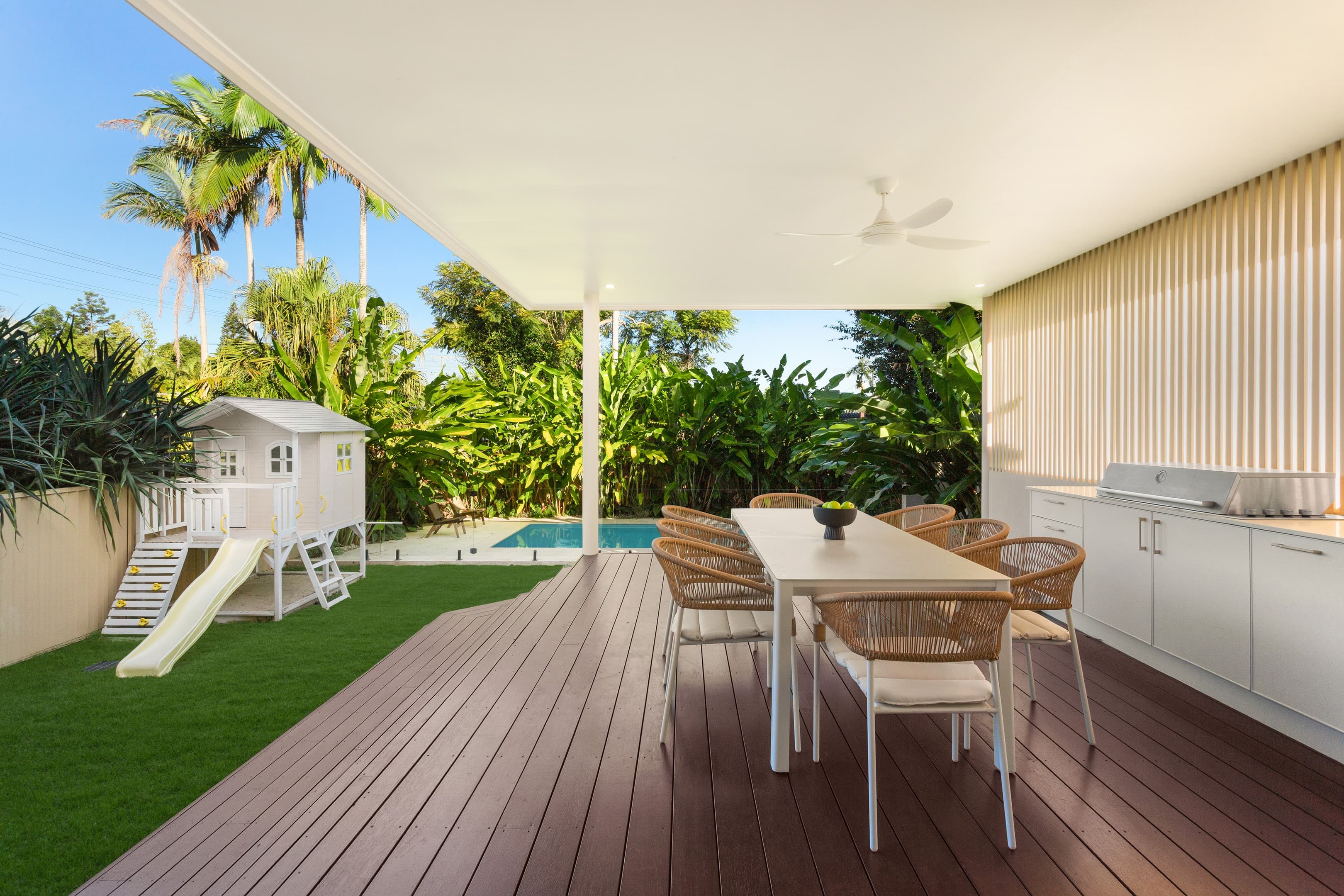 88 Third Avenue, Palm Beach — photo 1 of 5