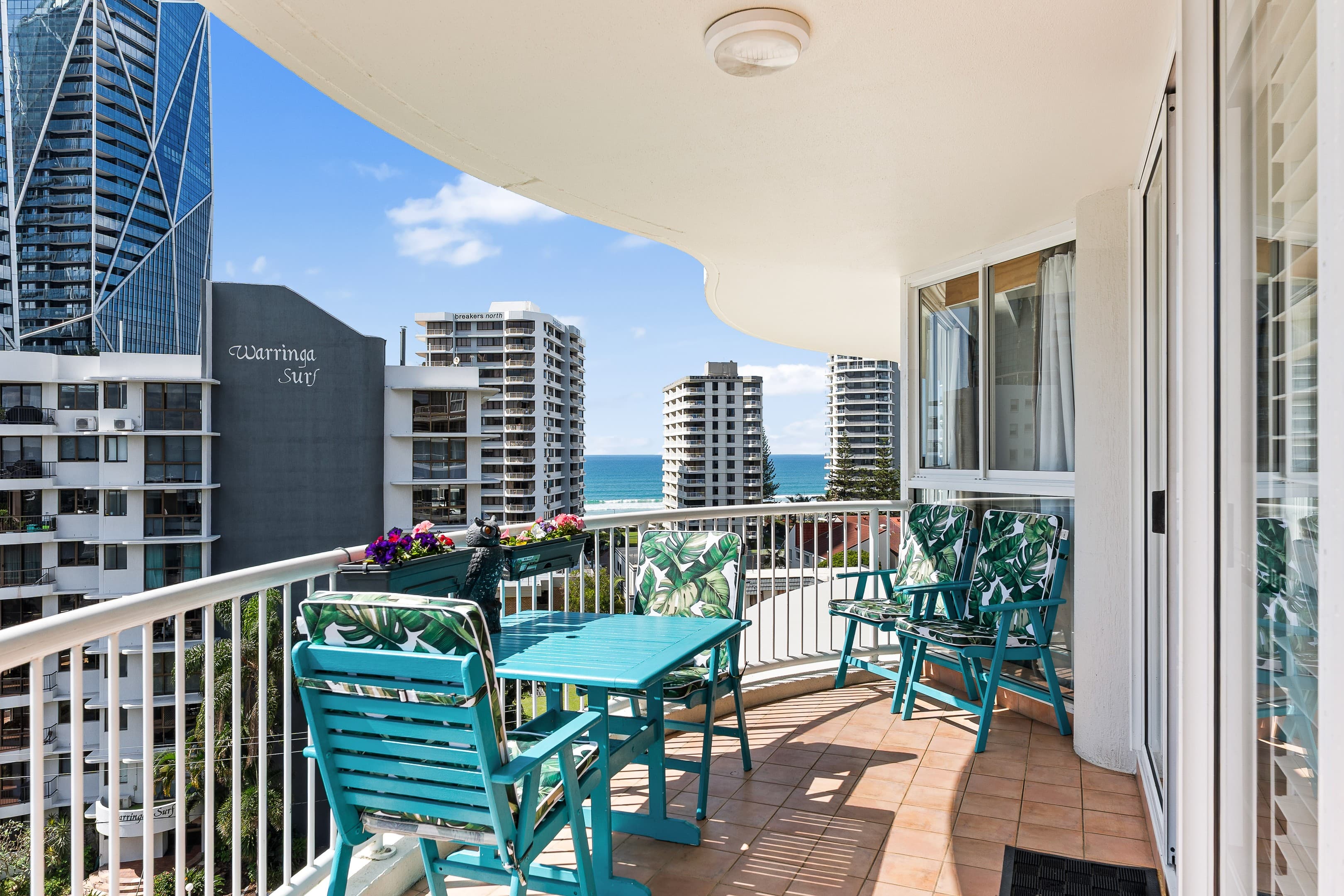 71/210-218 Surf Parade, Surfers Paradise - Image 1