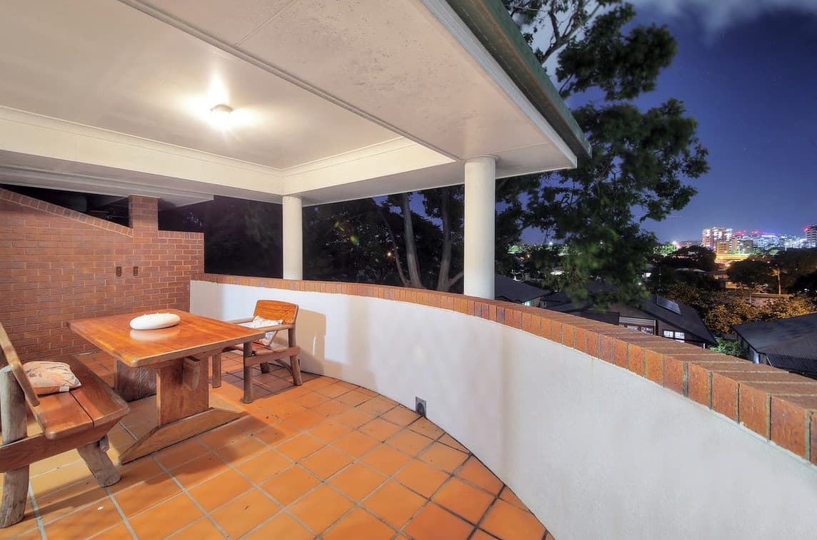 5/11 Beatrice Street, Greenslopes - Image 1