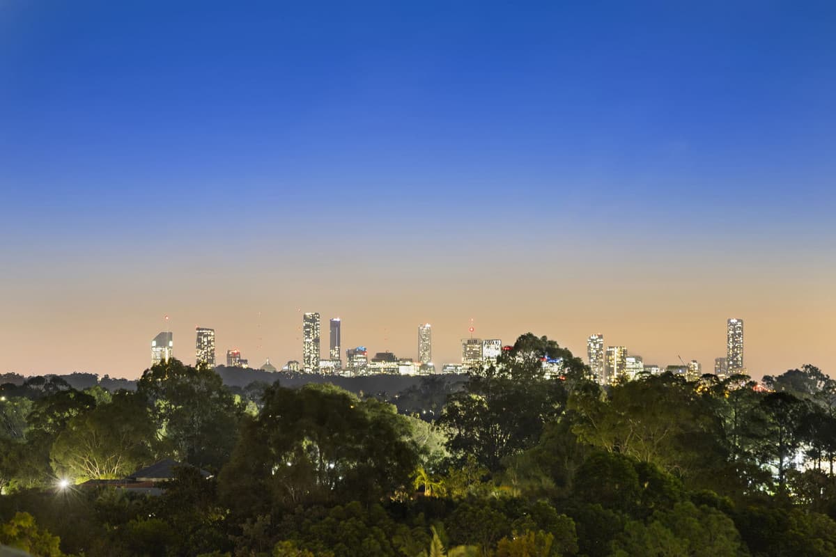 35 Underwood Street, Wakerley - Image 1