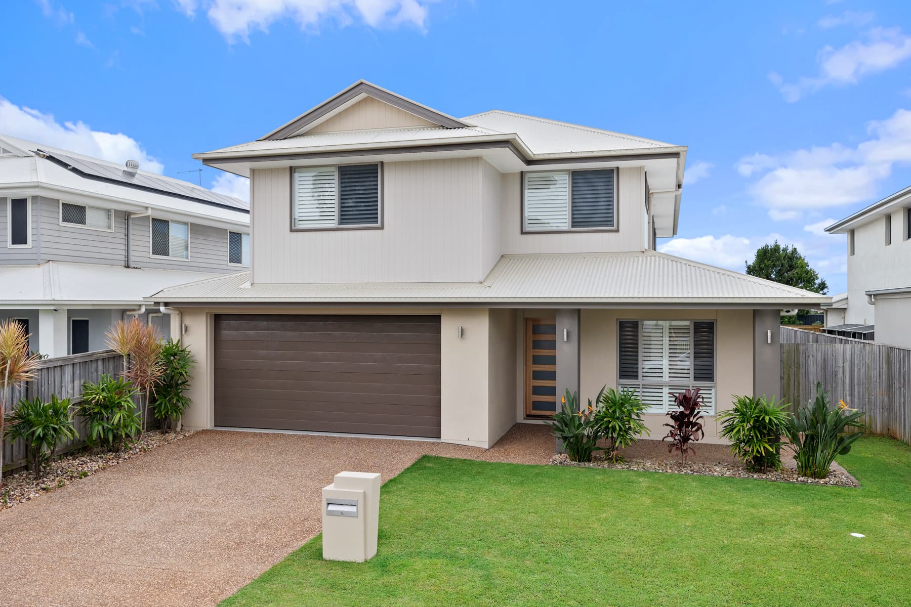 16 Somersby Court, Birkdale - Image 1