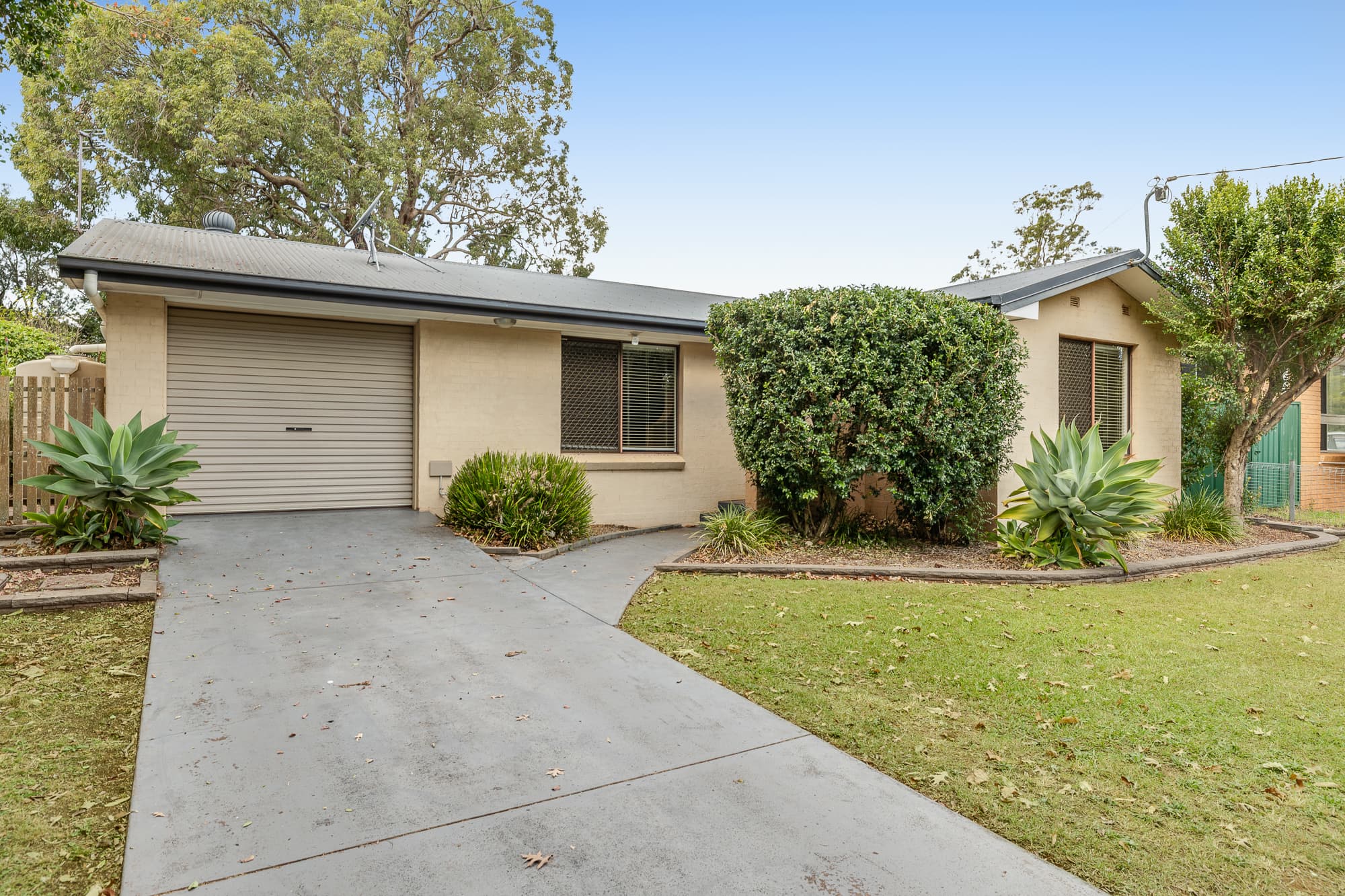 50 Stuart Street, Mount Lofty - Image 1