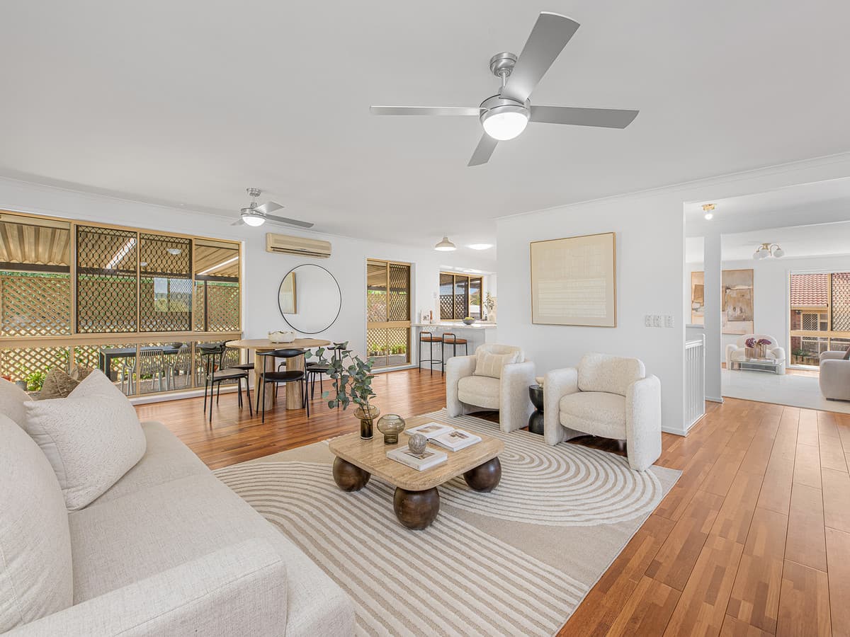 15 Cityview Road, Sinnamon Park — photo 1 of 5