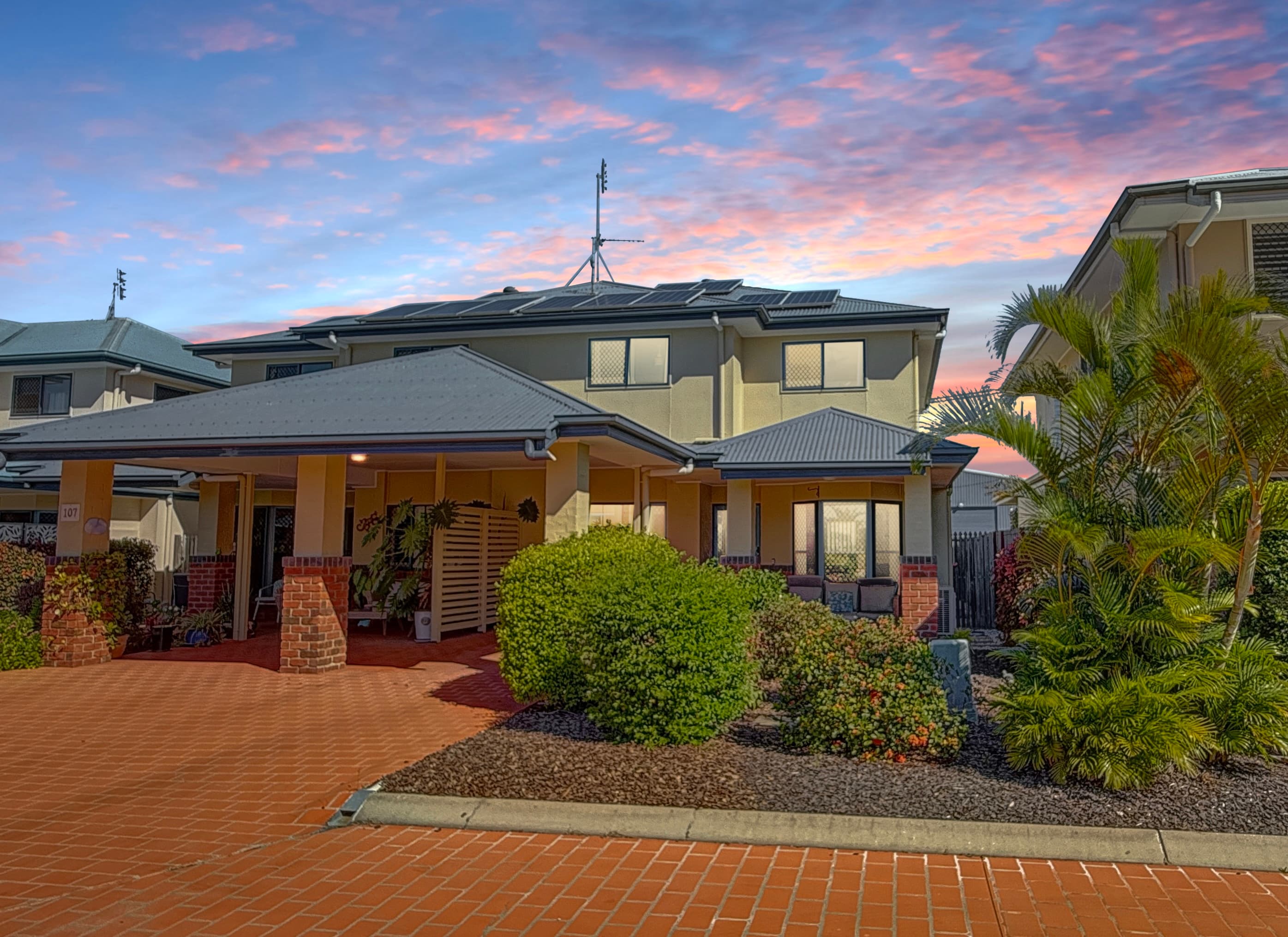 108/34-56 Elizabeth Street, Urangan — photo 1 of 5