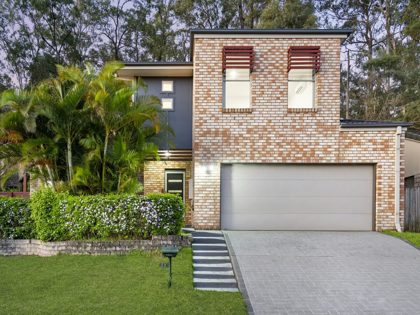 22 Farzana Place, Underwood - Image 1