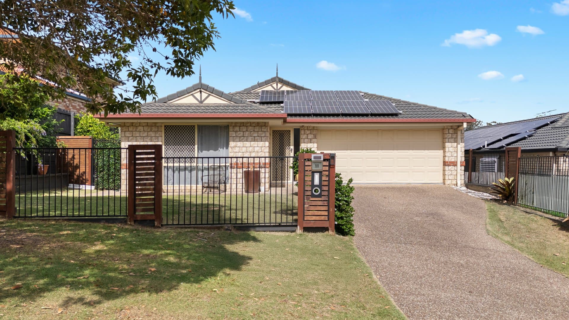 11 Mount D'Aguilar Crescent, Algester