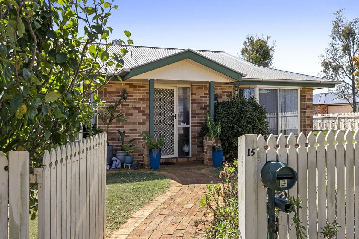 15 Gouldson Drive, Kearneys Spring - Image 1