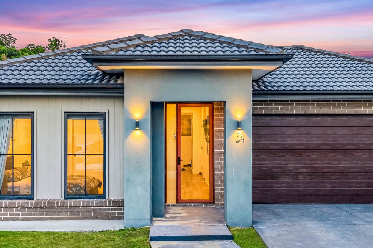 34 Kincraig Circuit, Spring Mountain — photo 2 of 5