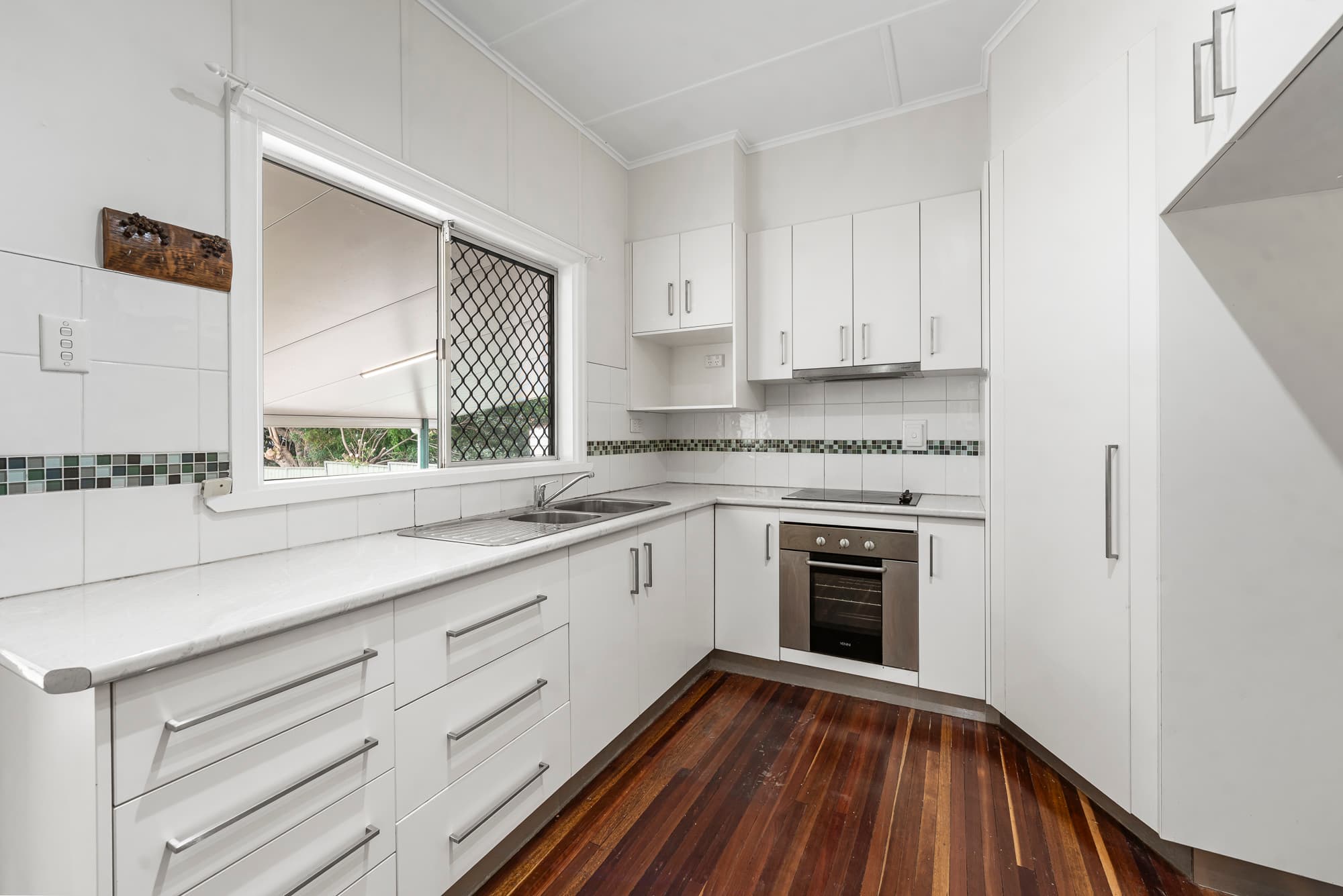 12 Short Street, South Toowoomba — photo 1 of 5