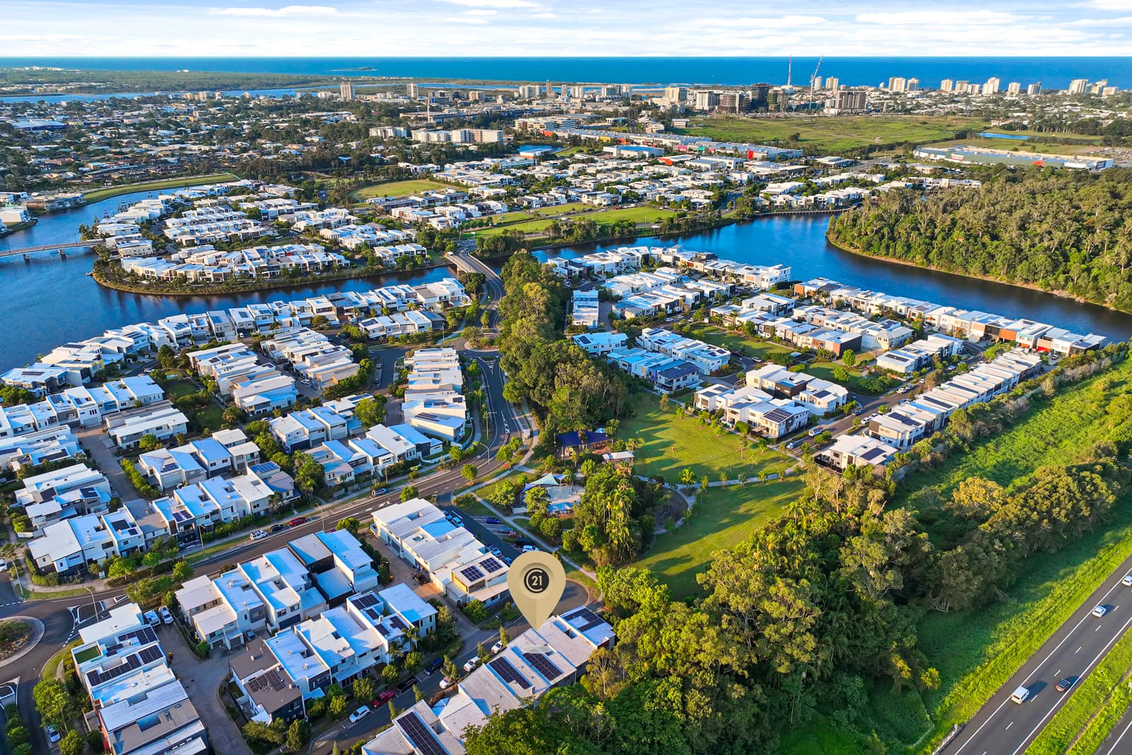 15 Tinnanbar Terrace, Maroochydore - Image 1