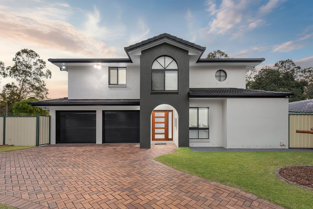 61 Catania Street South, Wishart - Image 1