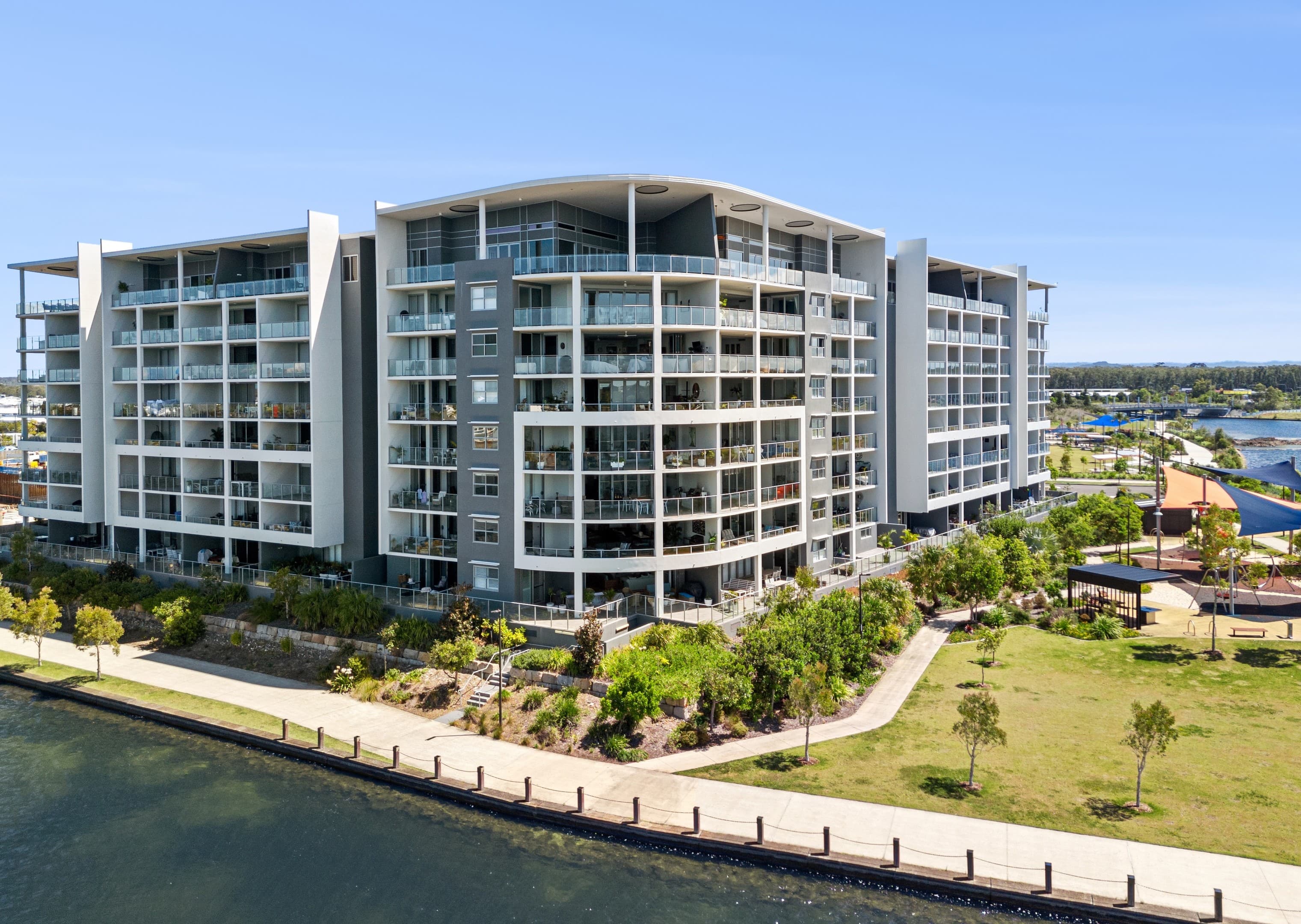 412/1 Waterside Retreat, Birtinya - Image 1