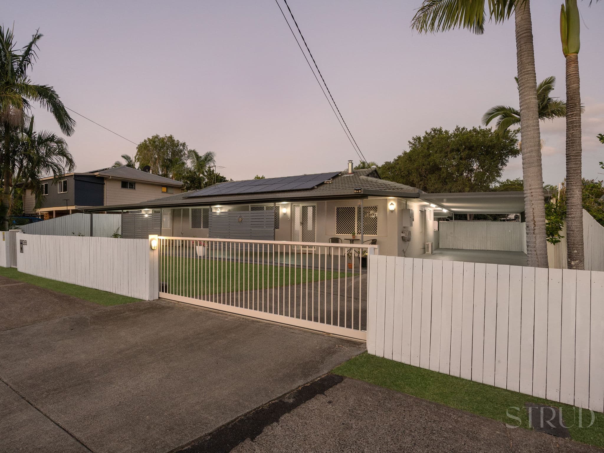 38 Russell Street, Silkstone — photo 1 of 5