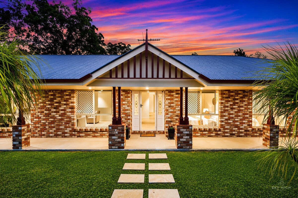 20-22 Cockatiel Court, Greenbank - Image 1