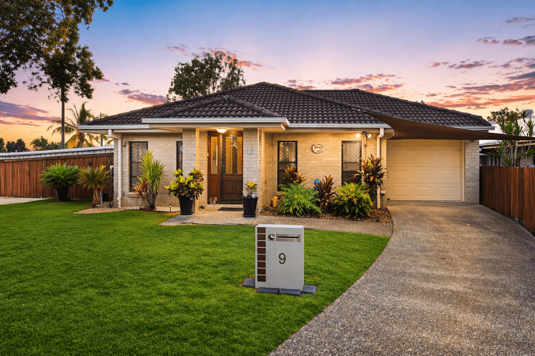 9 WATTLE STREET, Heathwood - Image 1