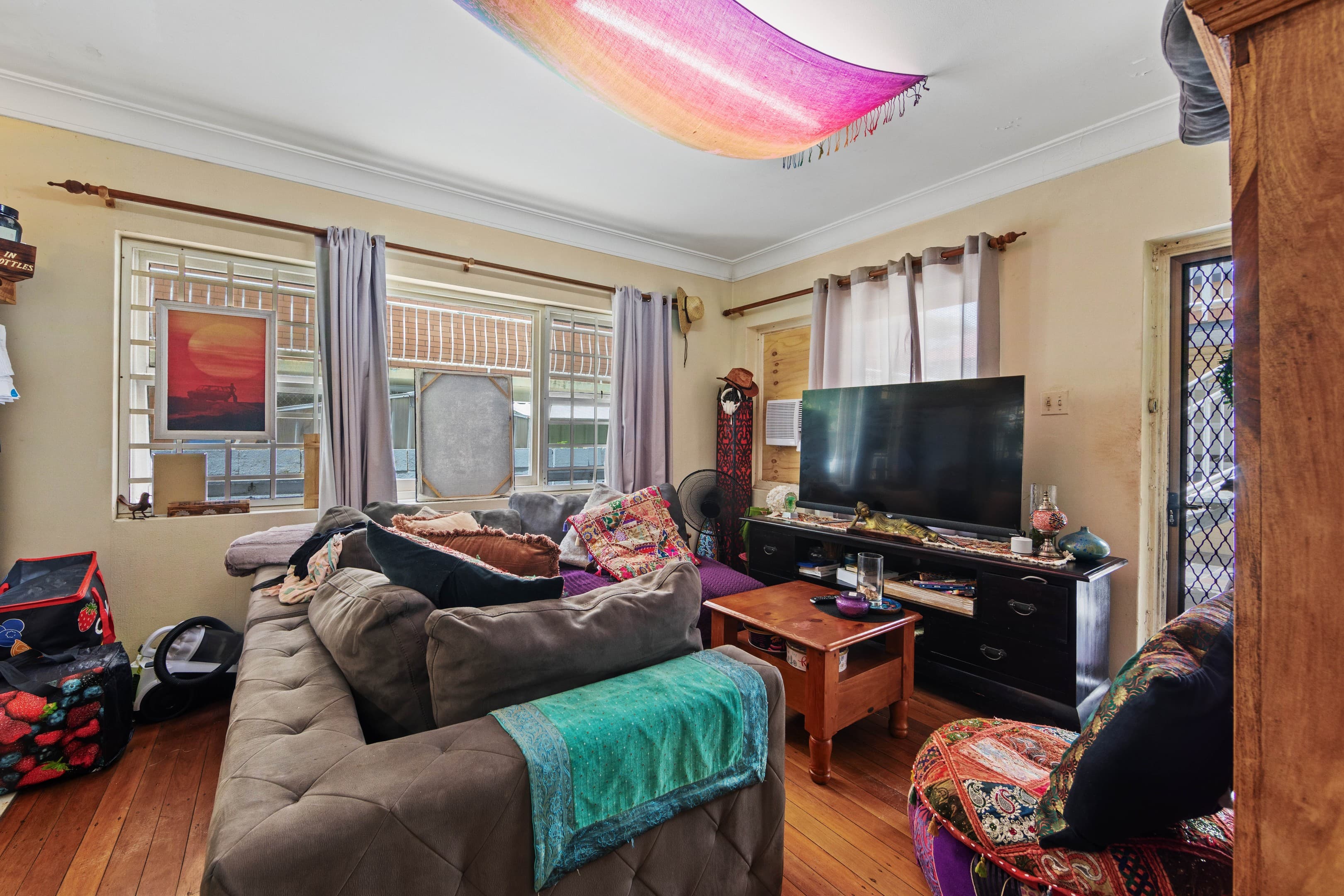 1/42 Peninsular Drive, Surfers Paradise - Image 1