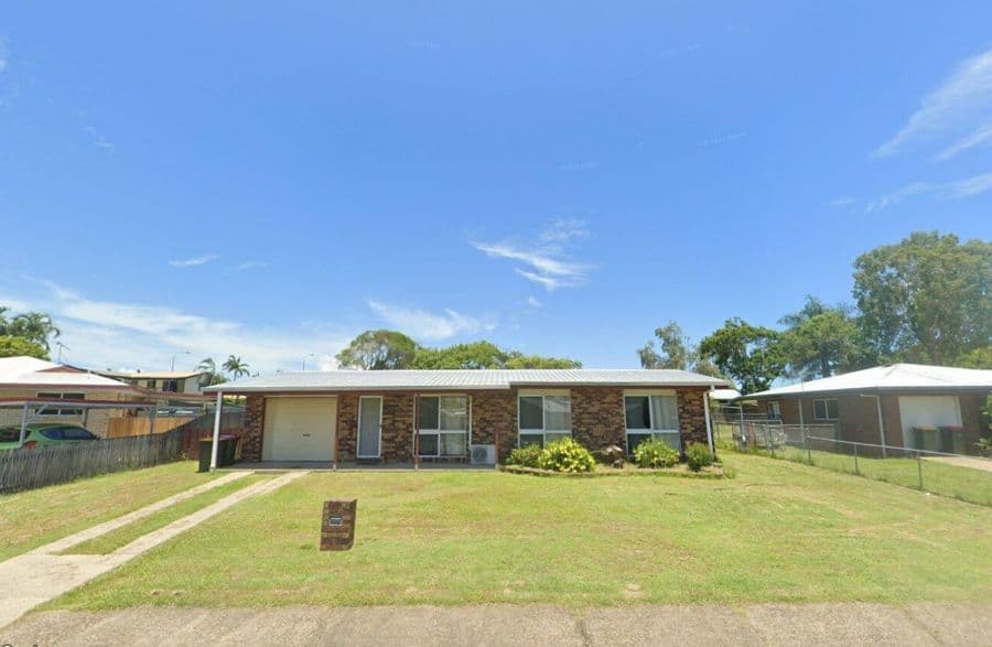 43 Celeber Drive, Beaconsfield — photo 1 of 5