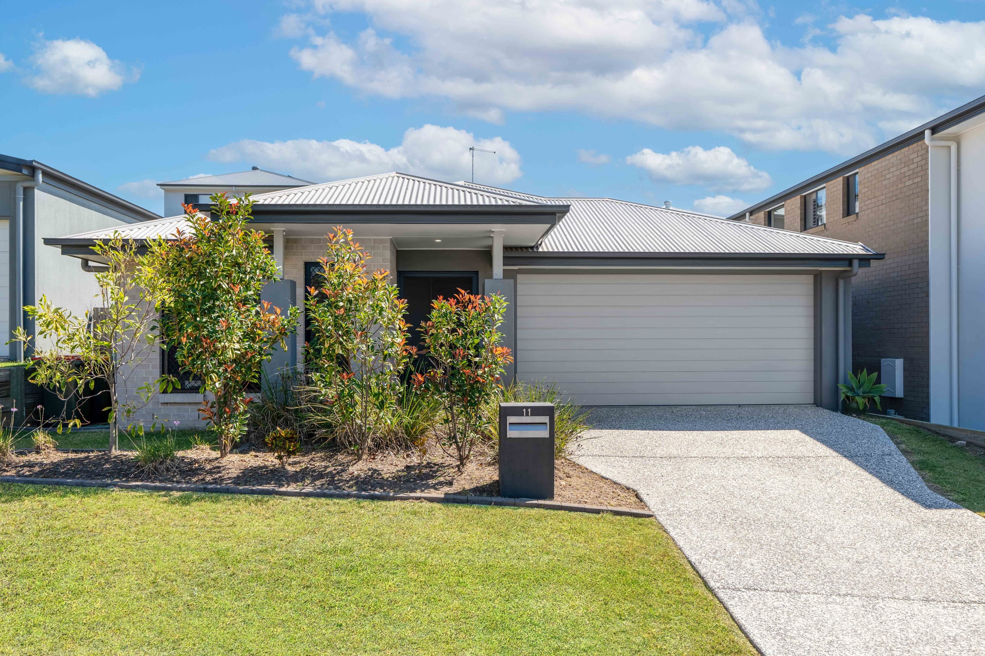 11 Barham Way, Spring Mountain - Image 1
