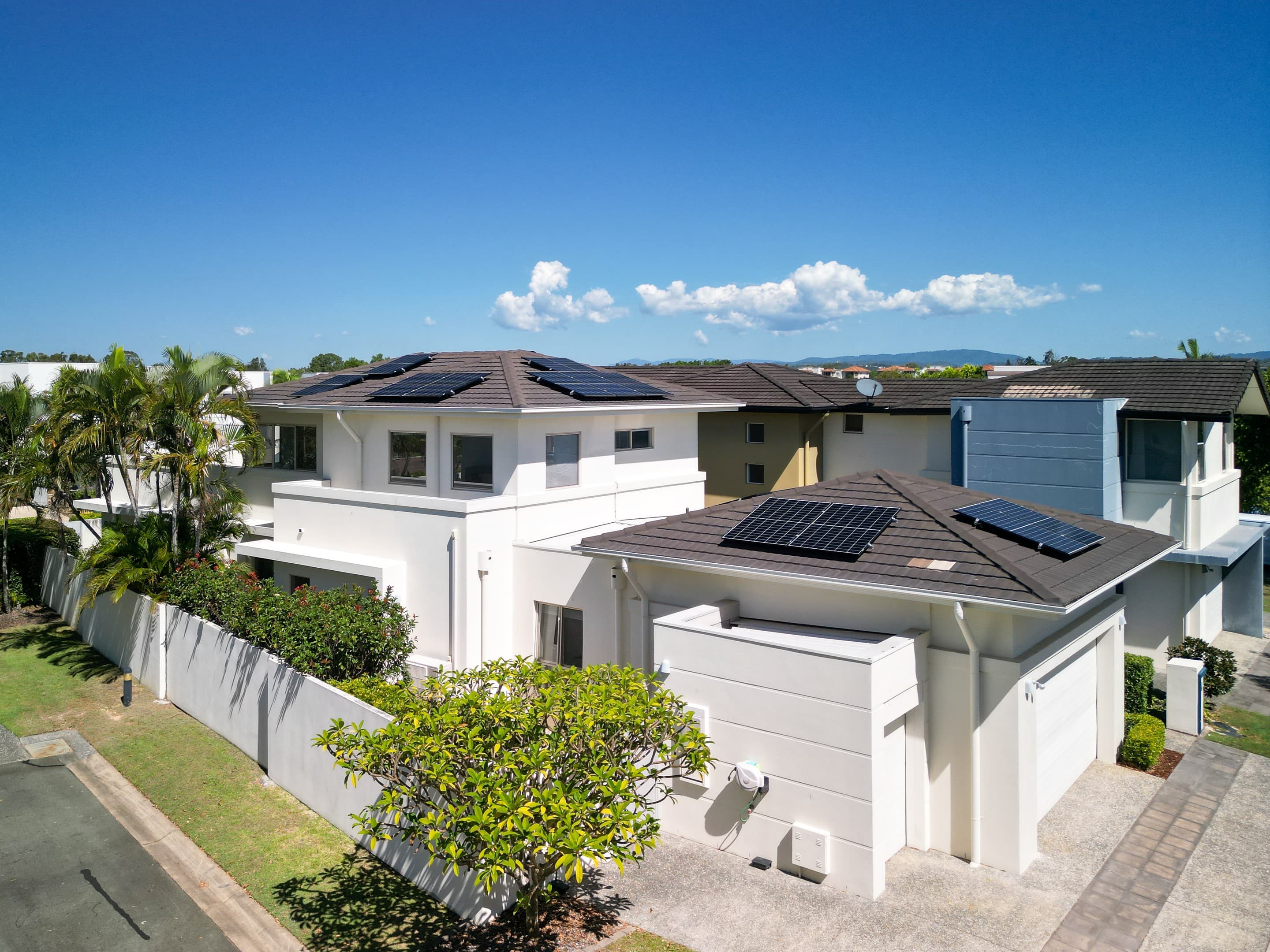 6010 Calardo Avenue, Hope Island — photo 1 of 5