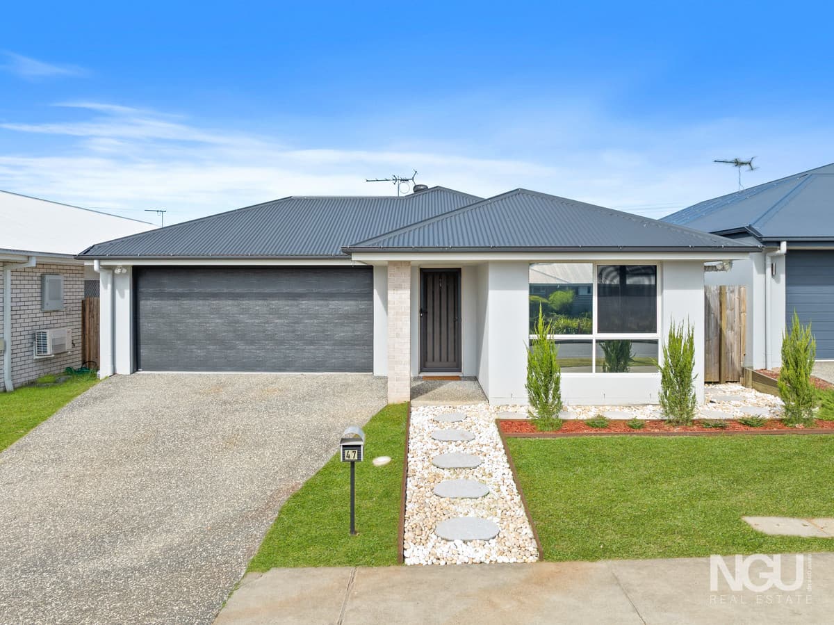47 Covella Boulevard, Greenbank — photo 1 of 5