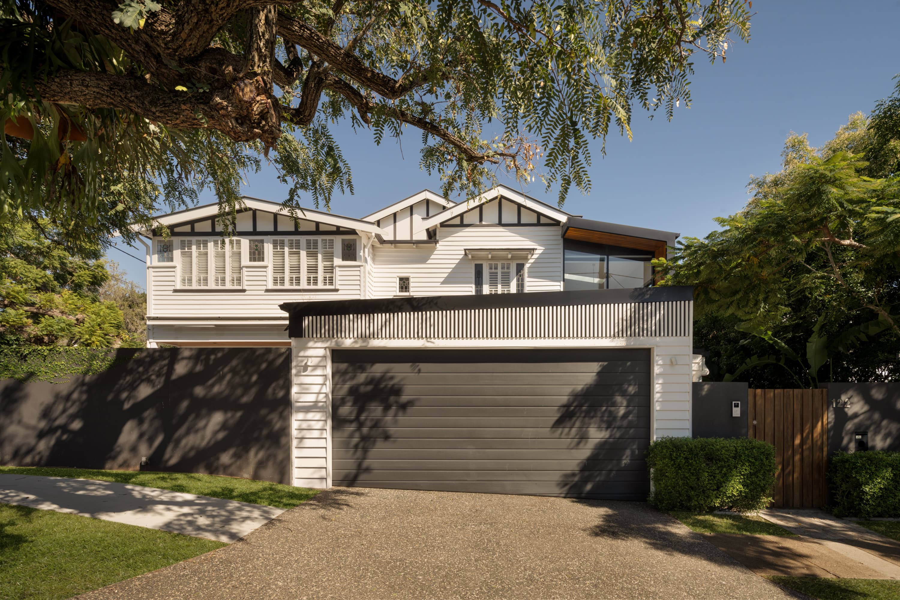 122 Alexandra Road, Clayfield - Image 1