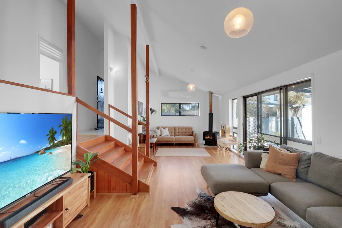4 Shasta Close, Westlake — photo 1 of 5