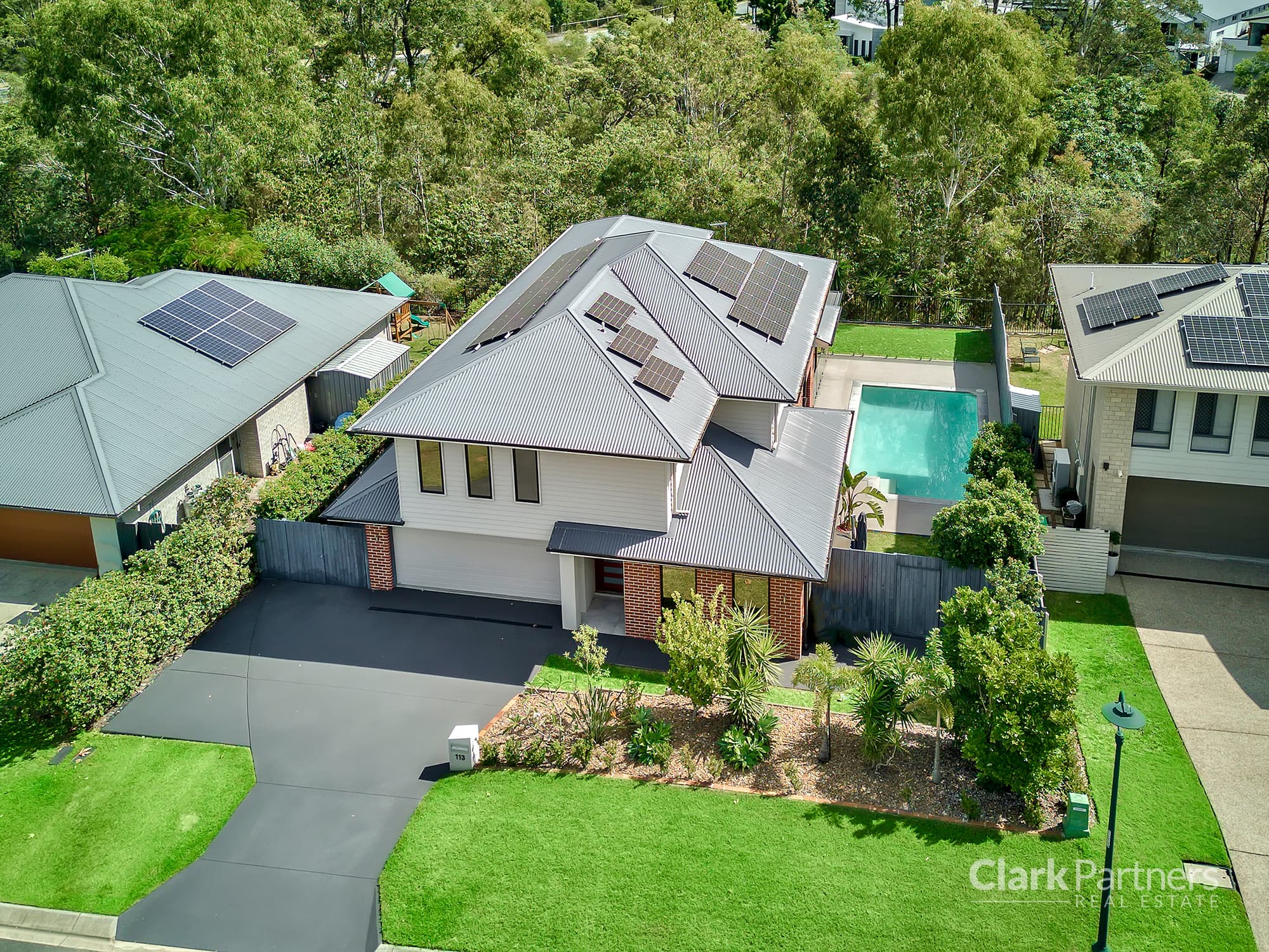 113 Kingfisher Drive, Upper Kedron - Image 1