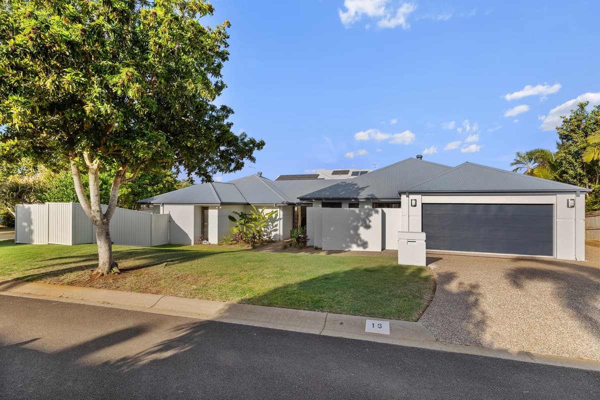15 Lowe Circuit, Redland Bay - Image 1
