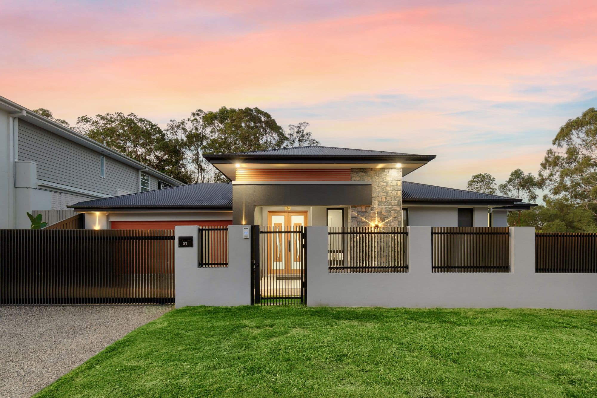 51 Toorak Street, Parkinson — photo 1 of 5