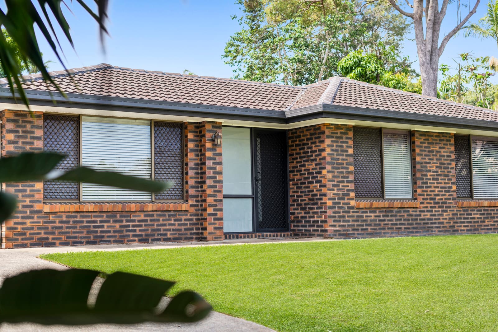 17 Crown Road, Alexandra Hills - Image 1