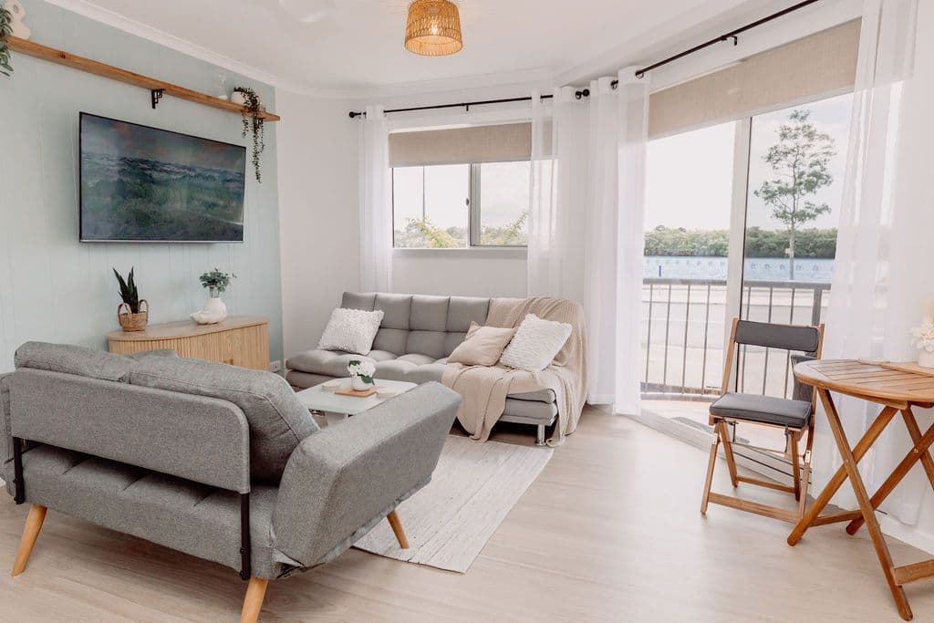 2/271 Bradman Avenue, Maroochydore - Image 1