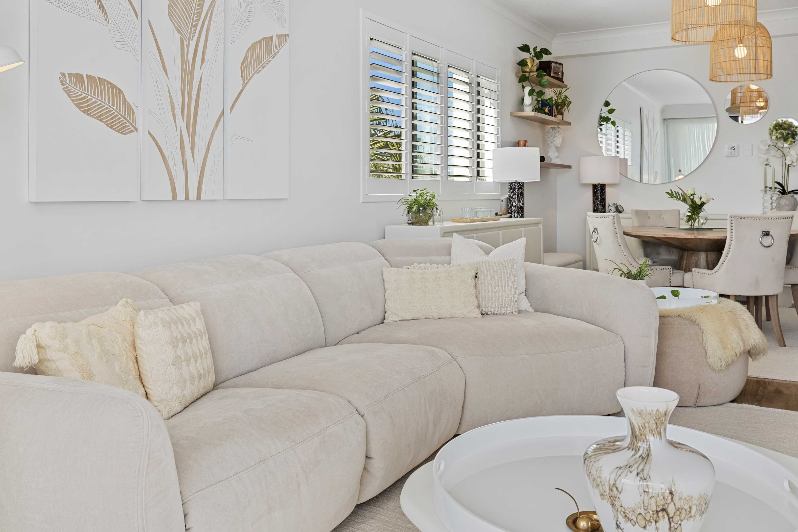 10101/112 Palm Meadows Drive, Carrara - Image 1