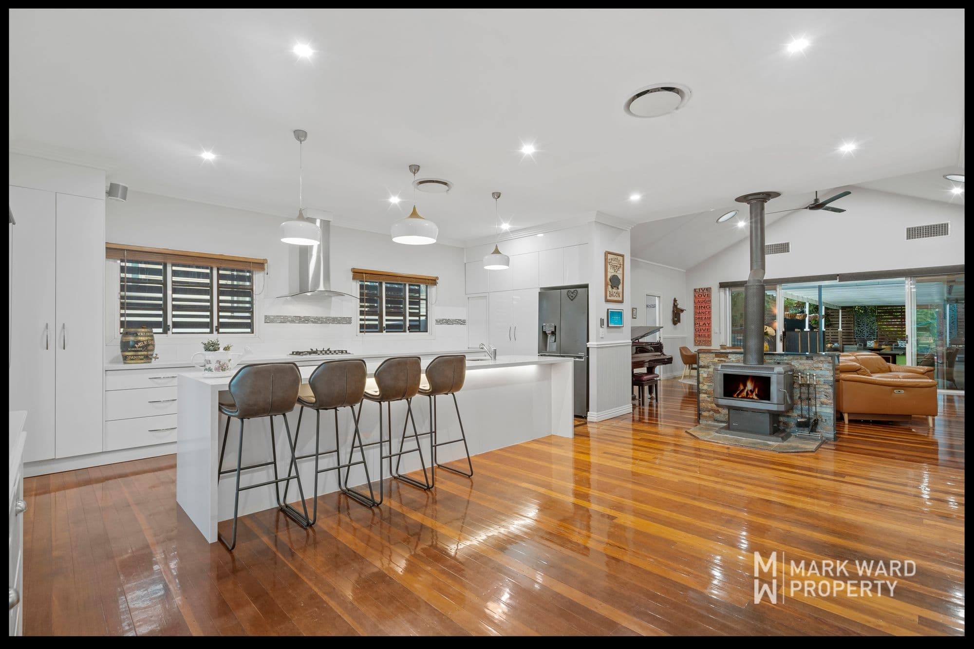 27 Massinger Street, Salisbury — photo 1 of 5