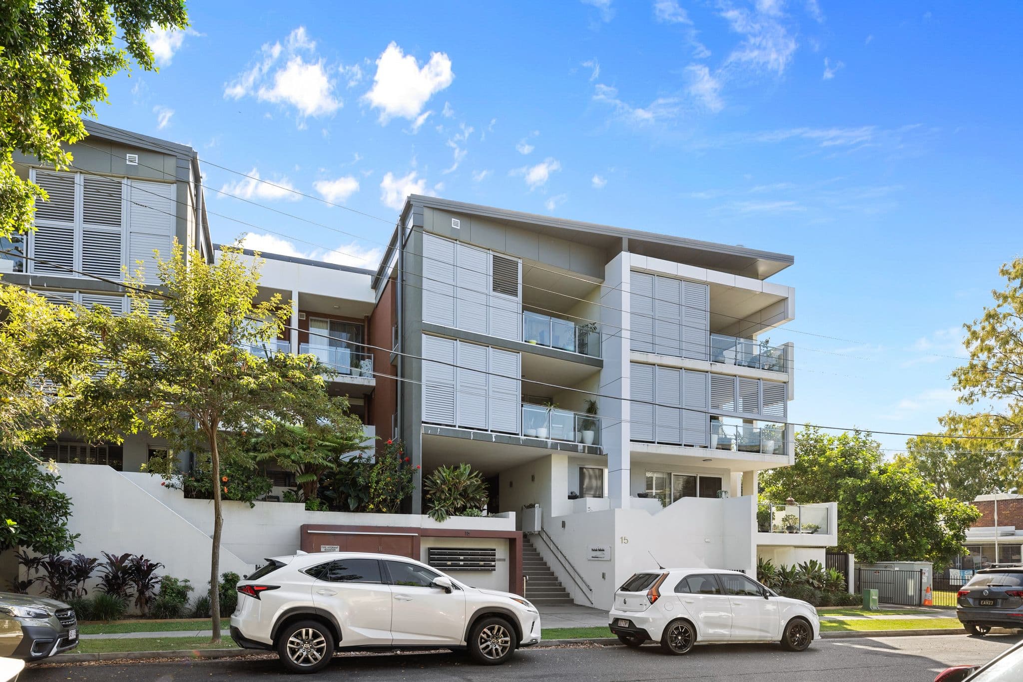 9/15 Barramul Street, Bulimba - Image 1